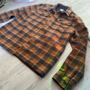 TenTree Men’s Large heavy duty flannel